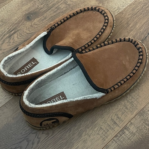 Sorel Men’s Dude Moc Tan Suede Slipper Size 7.5 - Picture 12 of 14